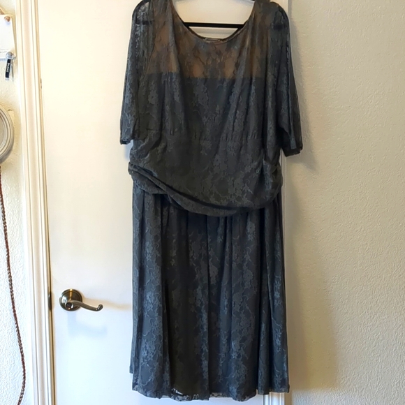 Kiyonna Luna Lace Dress - 4X - Picture 2 of 8